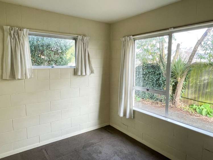 1/27 Andover Street Merivale_8