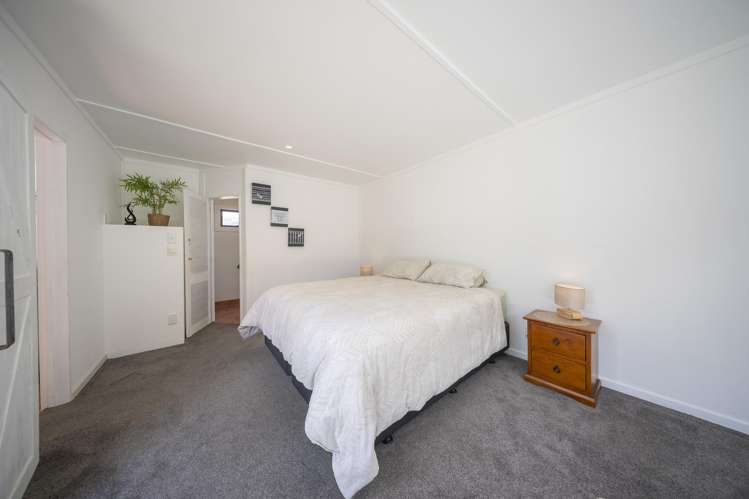 13 View Street Manapouri_12