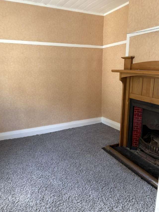 107 Maclaggan Street 2202_3