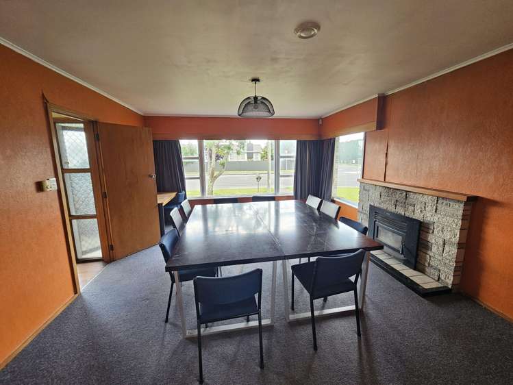 1217 Willowpark Road North_2