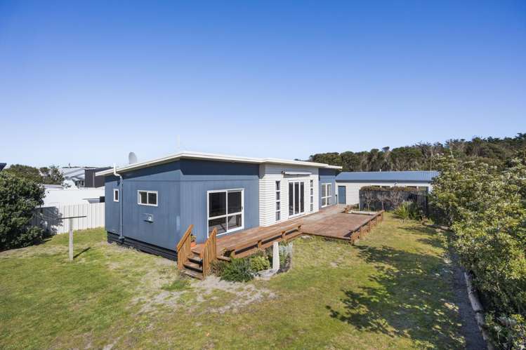 44 Hunia Terrace Himatangi Beach_0