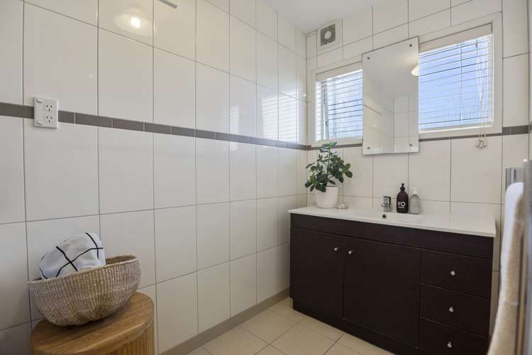 2/103 Vauxhall Road Narrow Neck_10