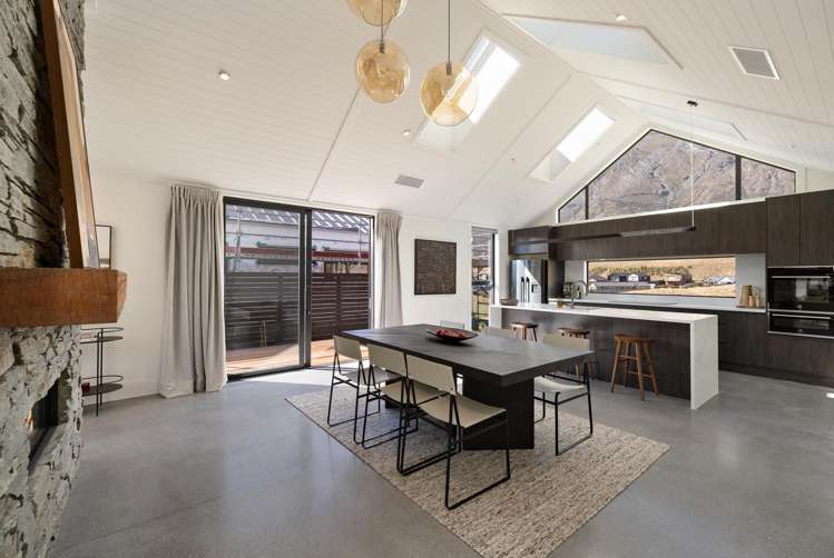 28 Cunninghams Drive Jacks Point_13