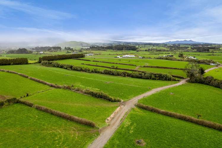 202 Alfred Road Egmont Village_20