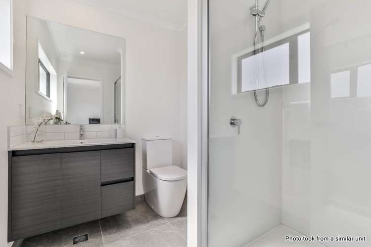 25E Henry Taylor Rise Milldale_21