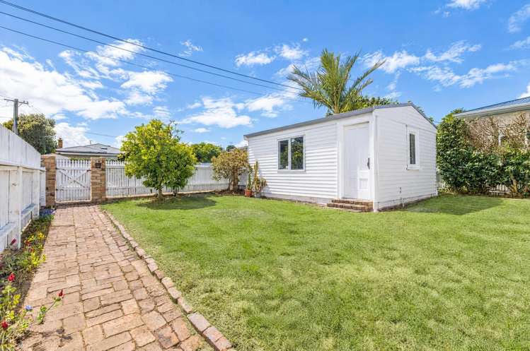26 Fergusson Avenue Sandringham_9