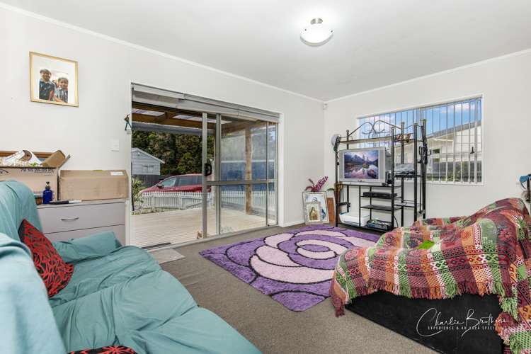 2/13 Justamere Place Manurewa_4