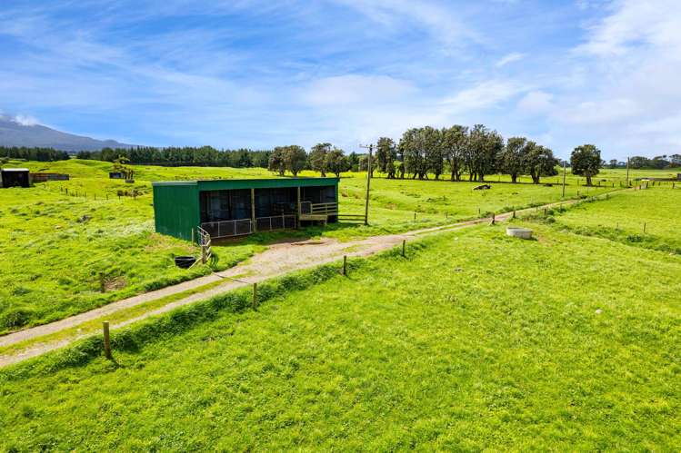 1055 Waiteika Road Opunake_16