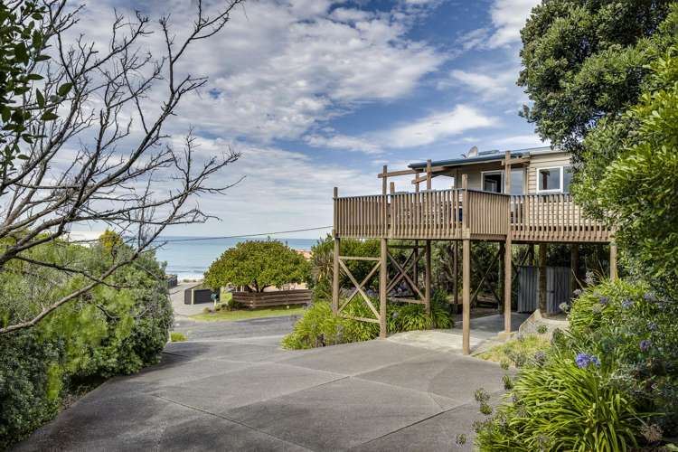 213 Harper Road Waimarama_17