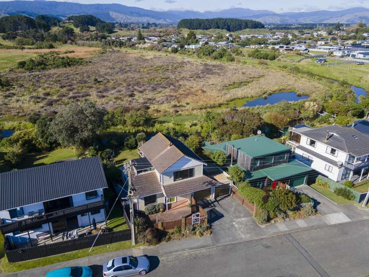 12 Moana Street Otaki Beach_33