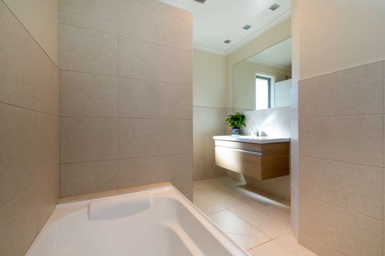 2 Birdwood Street Taradale_20