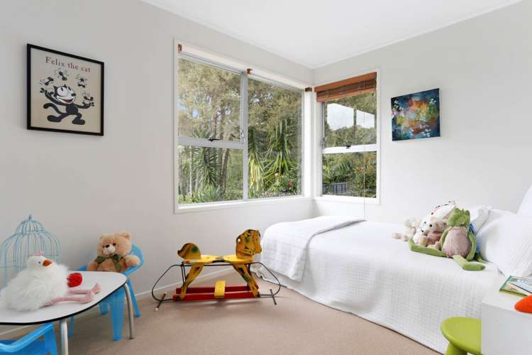 15 Stallard Place Glen Eden_7