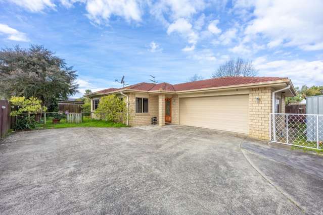 Spacious Family Home with Double Garage
