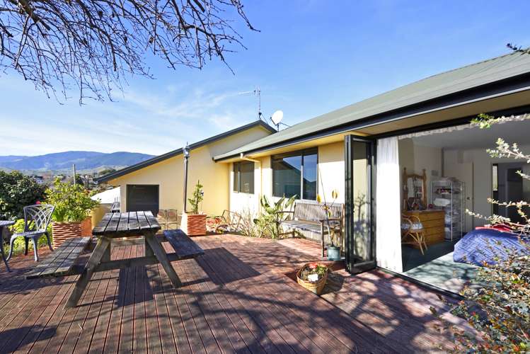 35 Washbourn Drive Richmond_15