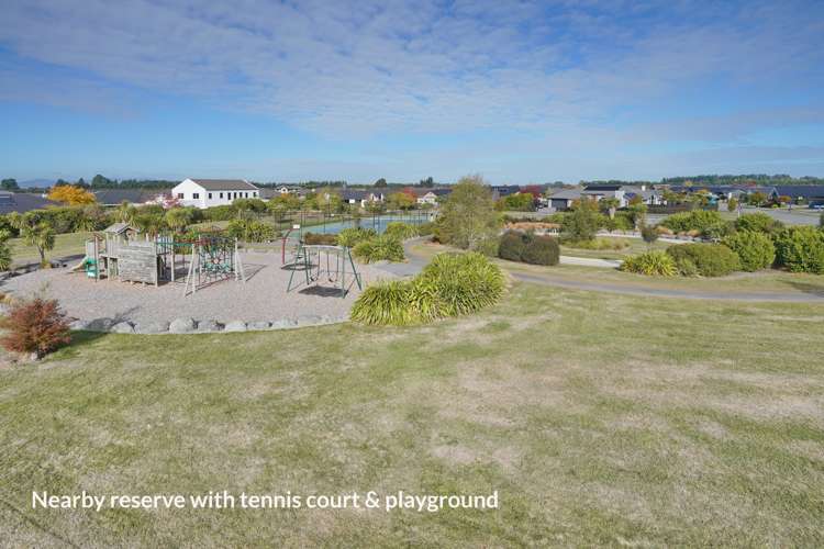 16 Barnsley Crescent West Melton_23