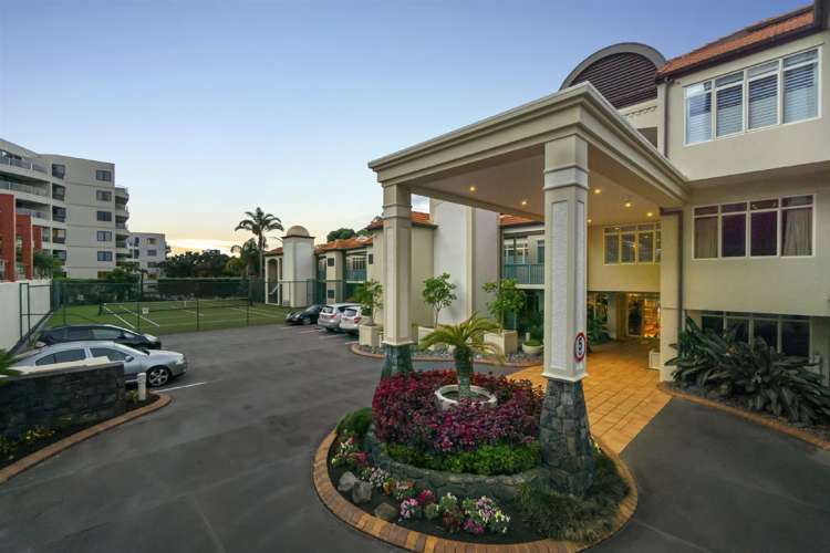 8/47 The Strand Takapuna_17