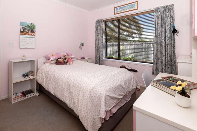 93 Burswood Drive Pakuranga Heights_13