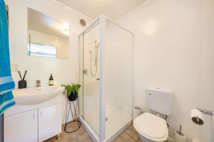 11 Moray Place Papakowhai_22