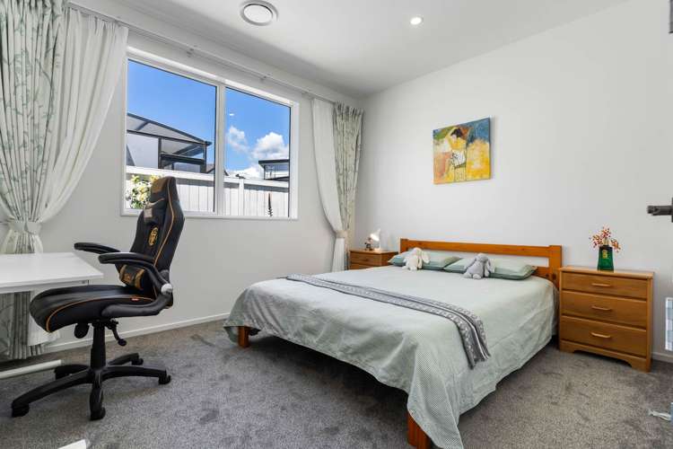5 Korowhiti Road Clarks Beach_10
