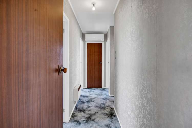 82 Grey Street Waitara_13