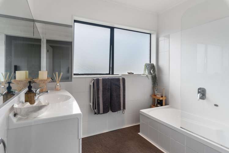 2/57 Nigel Road Browns Bay_10