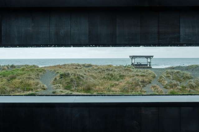  19 Marine Parade South Piha_2