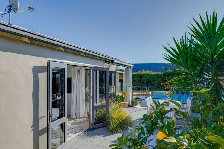 137 Aldinga Avenue Stoke_6