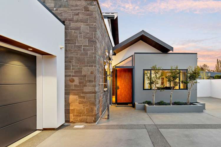 21 Bluestone Drive Waitikiri_37