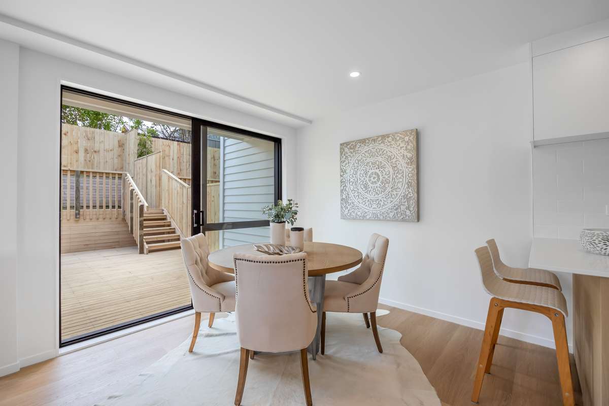 4/11 Rengarenga Rise_1