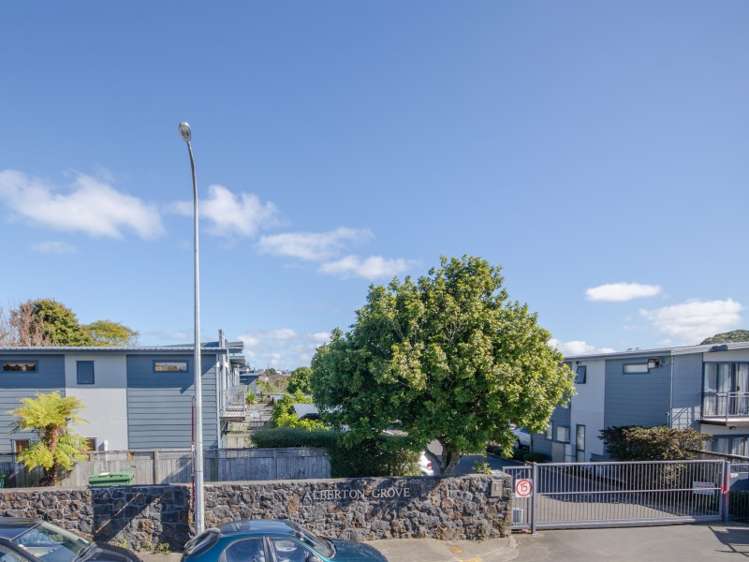 37/8 Soljak Place Mount Albert_16