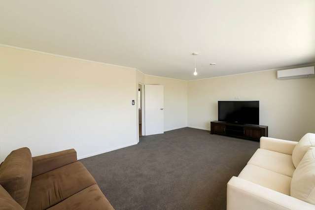 5/2 Ewenson Avenue One Tree Hill_2