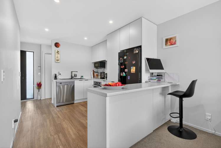 8 Harena Way Moera_7