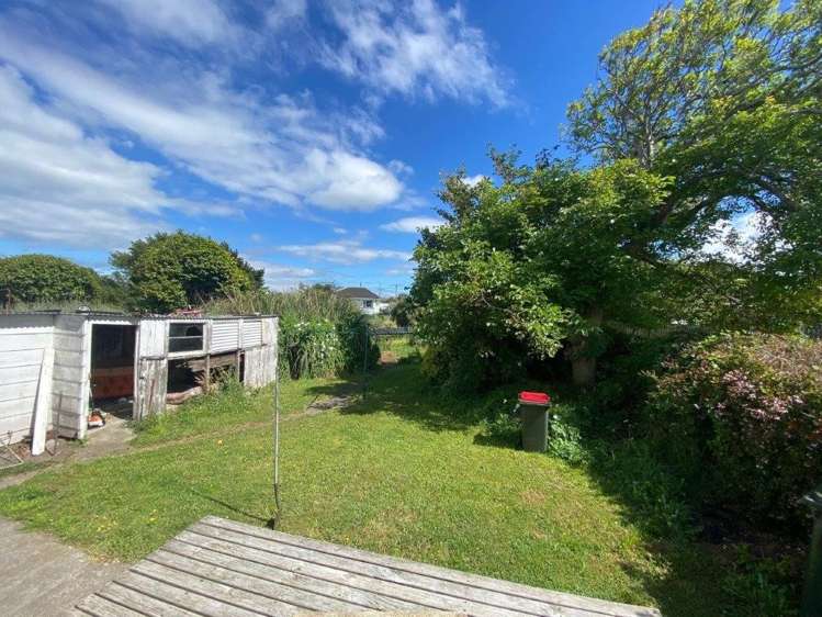 6 Acourt Street Hawera_8