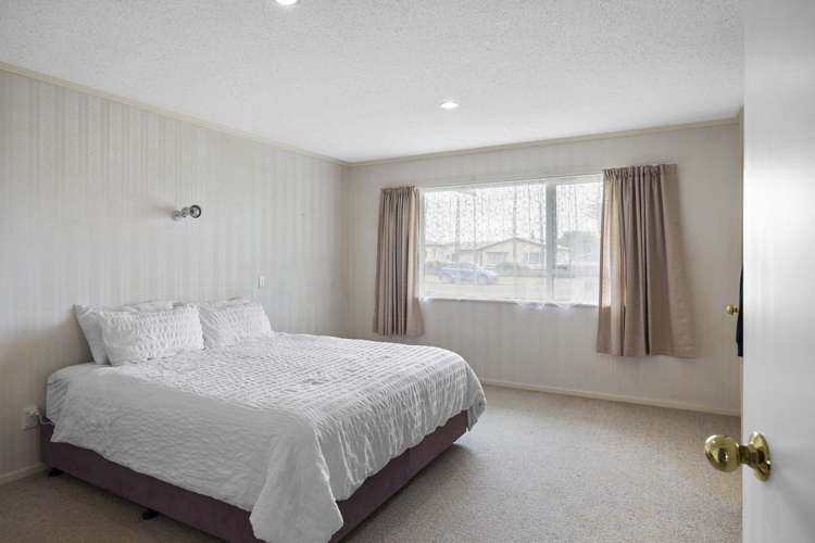 99 Hamlet Street Stratford_7