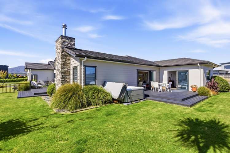 6 Tuhua Close Wharewaka_26