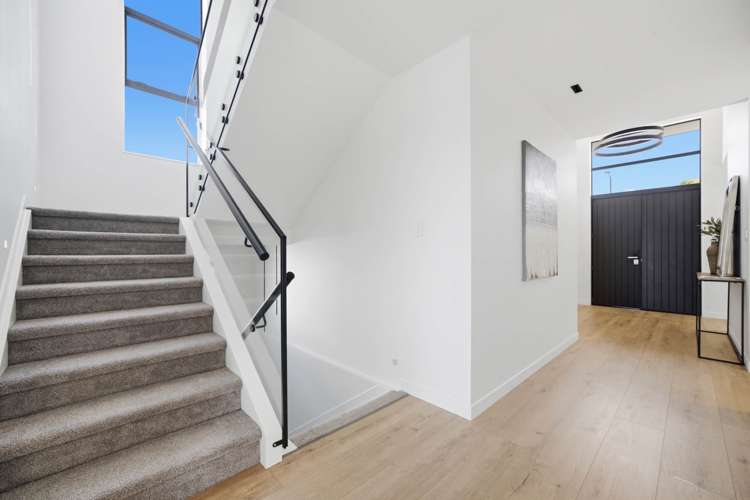 57 Matangi View Drive Orewa_24