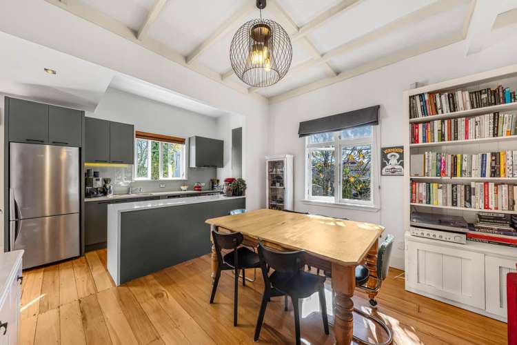 9 Mons Avenue Mount Roskill_11