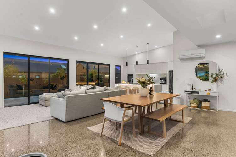 35 William Gilbert Drive_3