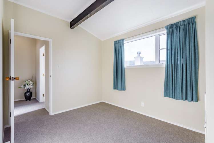 1/9 John Street Trentham_13