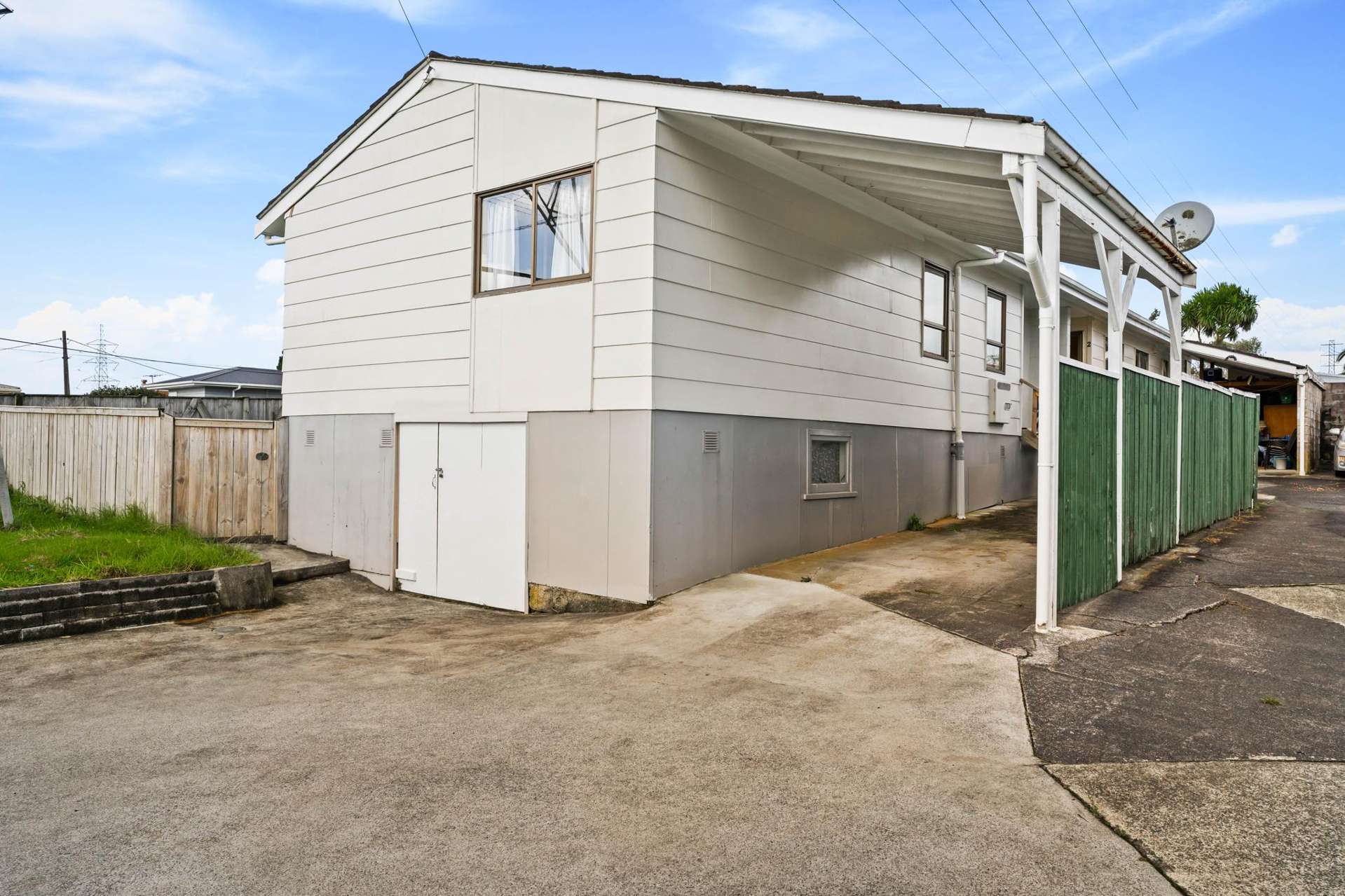 1/13 Paton Avenue Te Atatu South_0