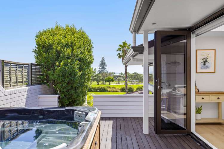 2 Esther Place Red Beach_8