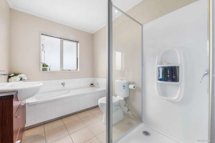 81 Baverstock Road Flat Bush_15