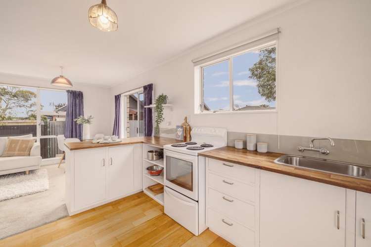 2/25 Sylvia Street Parklands_5