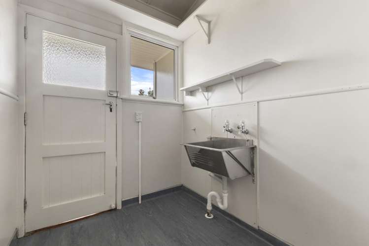 7 Betty Place Aranui_13