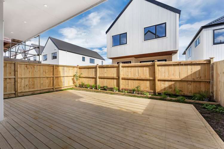 6 Murray Grey Lane Karaka_12