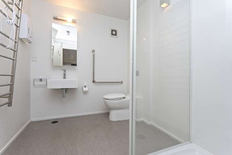 Unit 6, 75 Peterborough Street City Centre_11