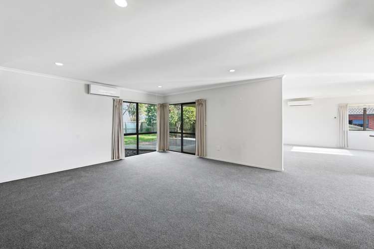 4 Owhatiura Drive Lynmore_8