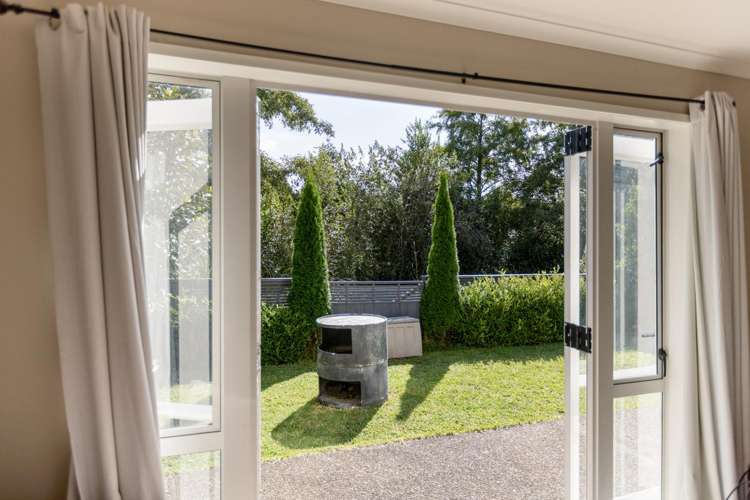 151 Landing Drive Pyes Pa_17