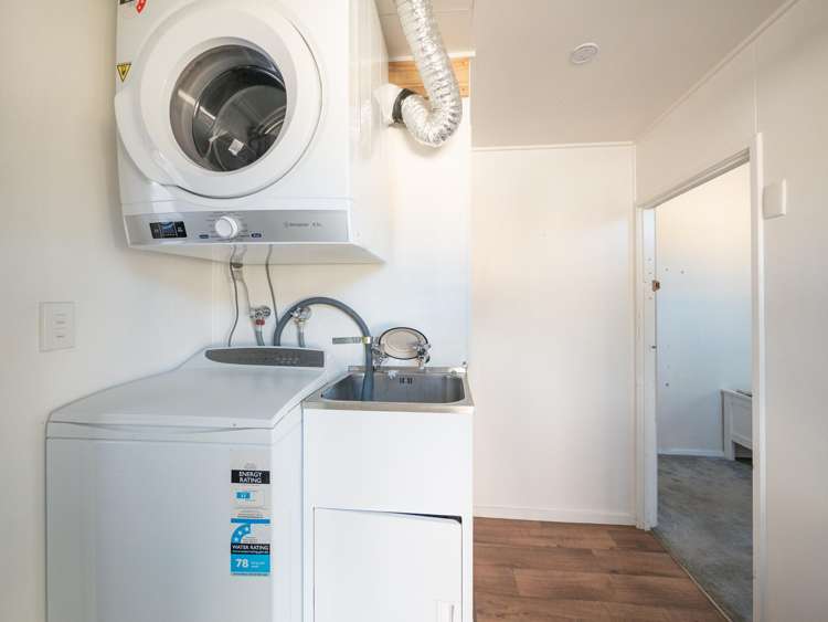 30 Crown Street North East Valley_15