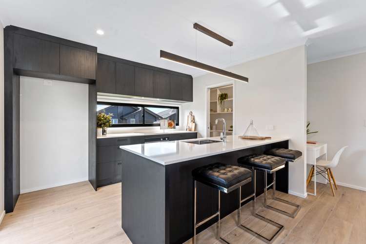 13 Puhitahi Hill Road Paerata_4